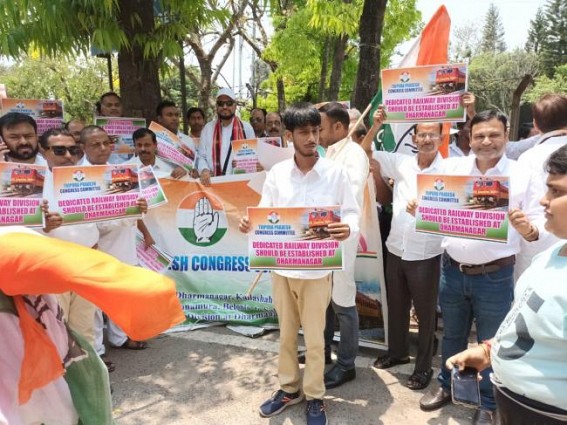 Congress placed deputation to NFR ZONE in Guwahati demanding Railway Division in Dharmanagar Congress placed deputation to NFR ZONE in Guwahati demanding Railway Division in Dharmanagar